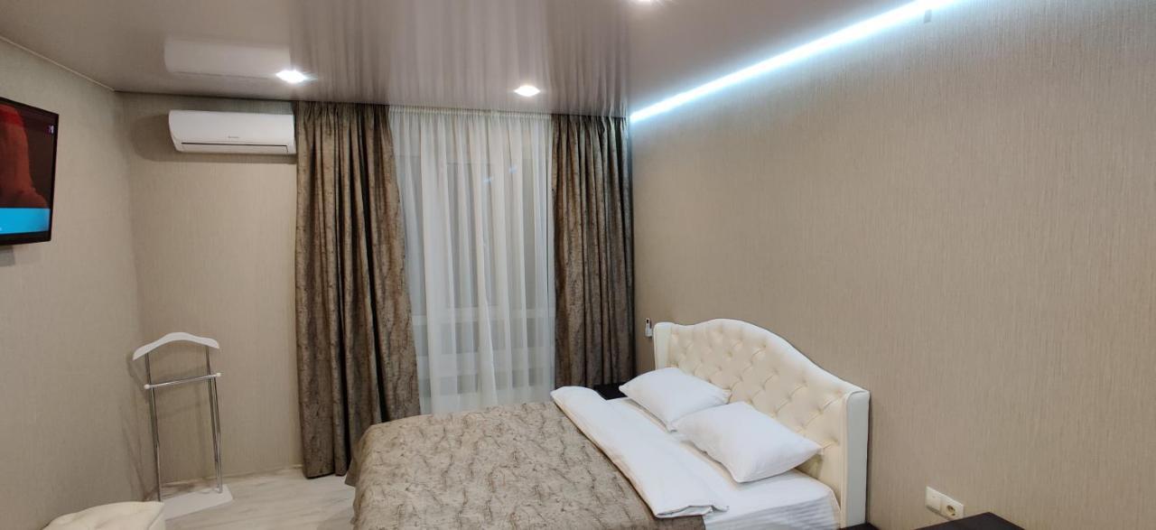 Luxury Apartments Atlant Lutsʼk Dış mekan fotoğraf