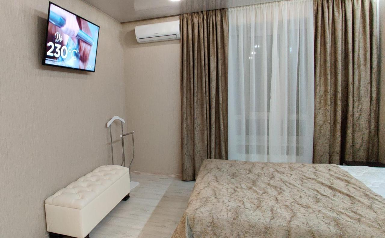 Luxury Apartments Atlant Lutsʼk Dış mekan fotoğraf